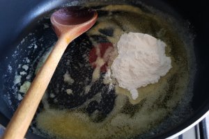 Friptura de curcan cu sos de gutui