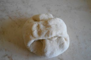 Placinte Poale-n brau de post, cu cartofi si ceapa verde