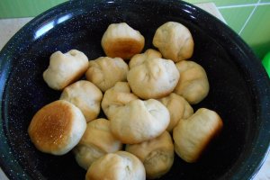 Placinte Poale-n brau de post, cu cartofi si ceapa verde