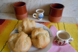Placinte Poale-n brau de post, cu cartofi si ceapa verde