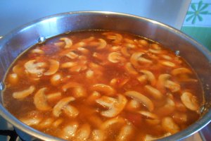 Supa de rosii, cu ciuperci si orez (de post)