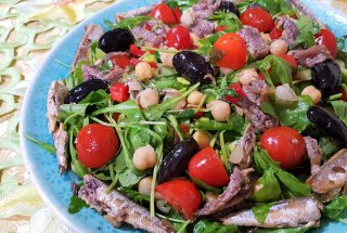 Salata cu ansoa, naut si rucola