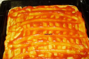 Pizza cu doua  blaturi