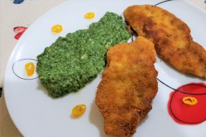 Snitel de pui si spanac cu pesto