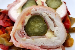 Rulada de carne cu ardei