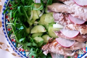 Salata cu macrou afumat si rucola