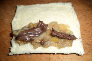 Desert mini-clatite cu banane si kaki
