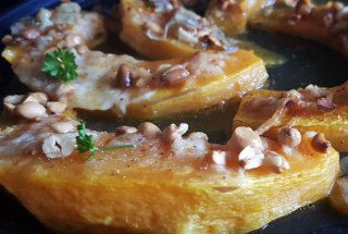 Dovleac gratinat cu alune si parmezan