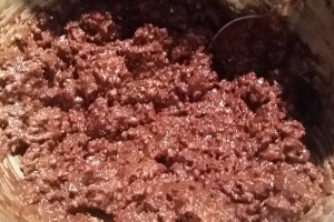 Desert cozonac traditional cu nuca si stafide