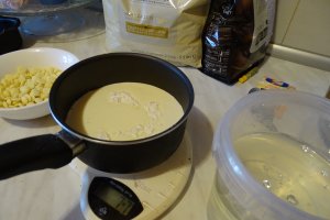 Desert tort Omul de Zapada, entremet cu ciocolata
