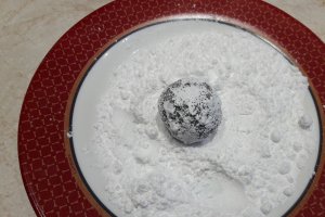 Desert chocolate crinkles