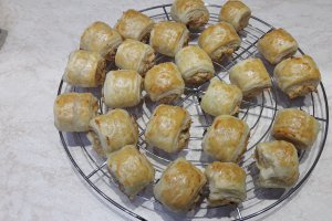 Mini pateuri cu ton