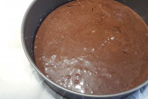 Desert tort cu ciocolata si zmeura
