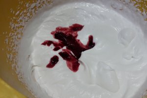 Desert tort cu ciocolata si zmeura