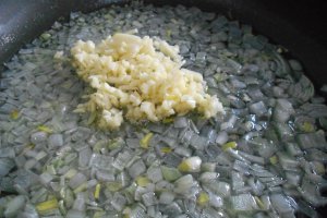 Supa de legume, cu sunca taraneasca afumata