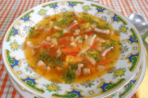 Supa de legume, cu sunca taraneasca afumata