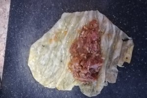 Sarmale in foi de varza murata cu afumatura