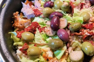 Salata italiana de ton si orez