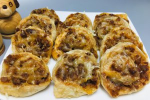 Melcisori aperitiv cu carne tocata