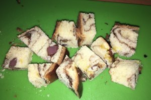 Desert budinca din cozonac cu portocala