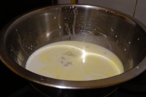 Desert tort entremet cu lamaie si mure