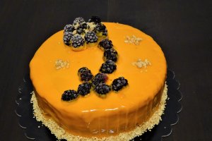 Desert tort entremet cu lamaie si mure