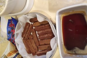 Desert Tiramisu cu fructe de padure