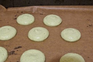 Desert Macarons si 7 ani de Bucataras
