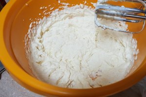 Aperitiv rulada cu sfecla rosie