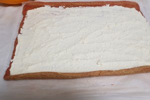 Aperitiv rulada cu sfecla rosie