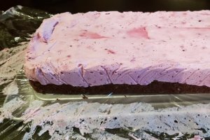 Desert prajitura cu crema de mascarpone si fructe de padure (sans gluten, low carb)