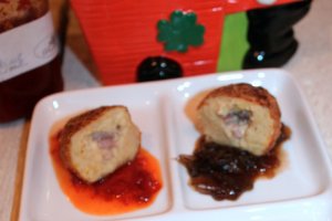 Aperitiv bulete de cartofi cu cașcaval, pudra de trufe si bacon
