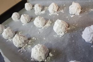 Desert fursecuri crapate cu nuca - reteta 350 si 9 ani de bucataras