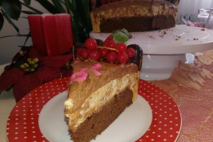 Desert tort cu mousse de portocale si spuma de ciocolata