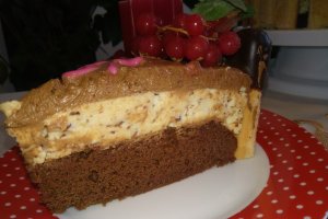 Desert tort cu mousse de portocale si spuma de ciocolata