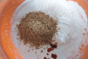 Desert prajitura cu nuca si cafea