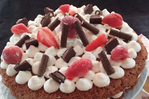 Desert tort cu jeleu de fructe cu mascarpone