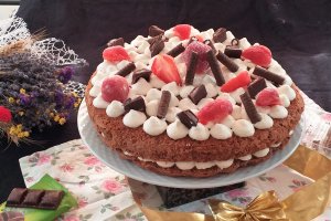 Desert tort cu jeleu de fructe cu mascarpone