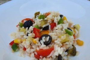 Salata de orez cu ton