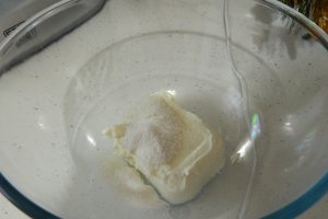 Desert tort cu ananas, nuca de cocos si mandarine