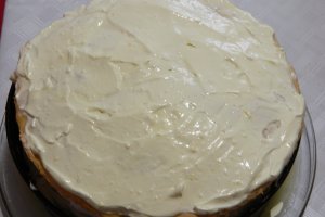 Desert tort cu ananas, nuca de cocos si mandarine