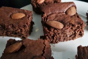 Desert prajitura cu dovleac si ciocolata (fara gluten, low carb)