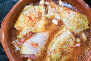 Pulpe de pui picante cu bere si stafide