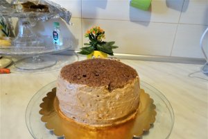 Desert tort cu crema de ciocolata si lapte condensat