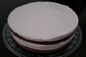 Desert tort cu zmeura, ciocolata si mascarpone