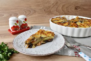 Vinete cu cartofi in straturi la cuptor