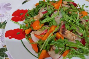 Salata de rucola cu friptura de porc
