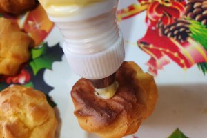 Desert choux a la creme