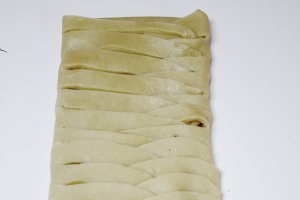 Desert placinta impletita cu Nutella