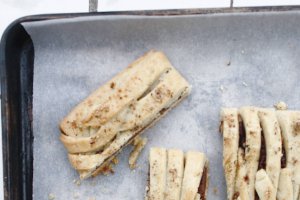 Desert placinta impletita cu Nutella